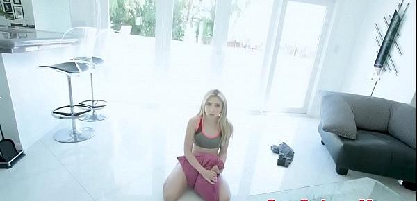 Teen stepsis tugs facial sucking